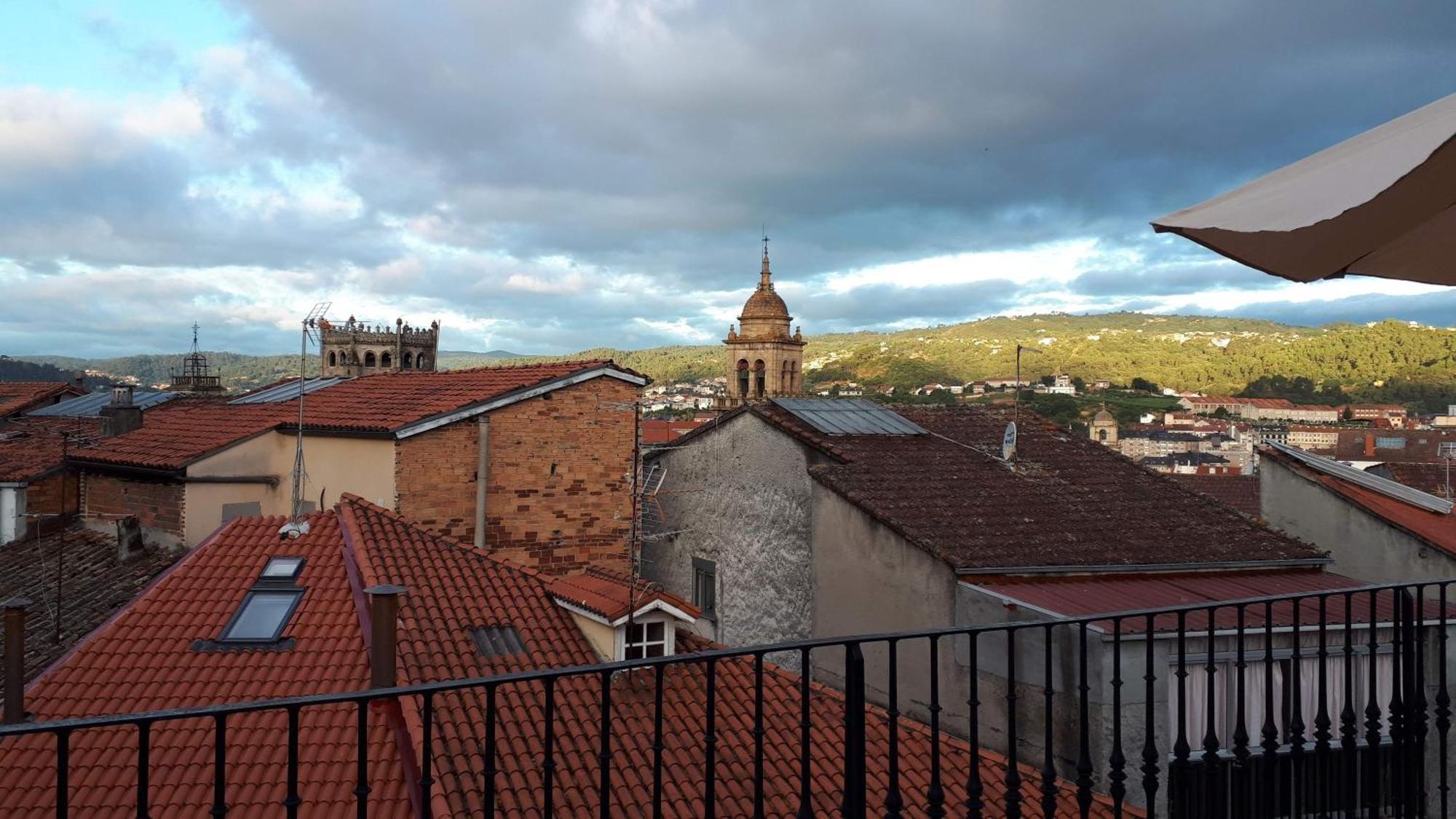 Apartamento Con Terraza En El Casco Historico Ourense Extérieur photo