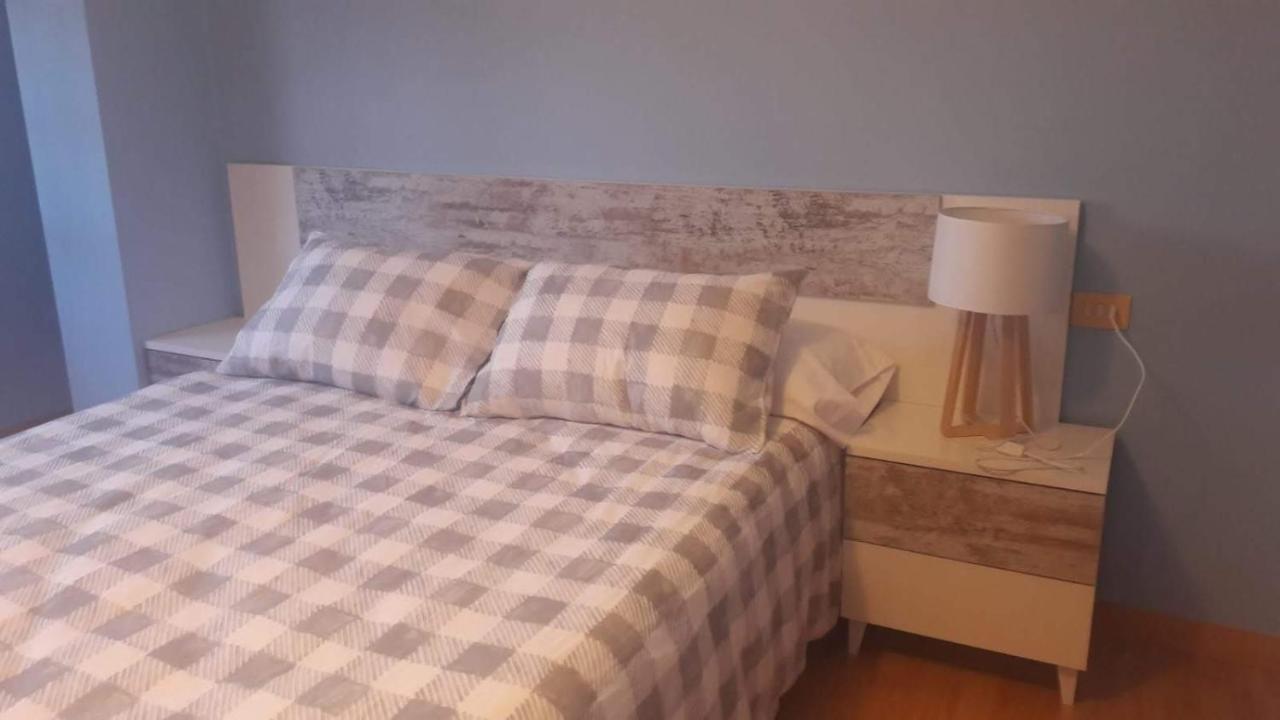 Apartamento Con Terraza En El Casco Historico Ourense Extérieur photo